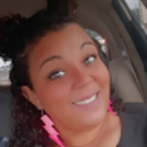 Meet your Posher, Kaila